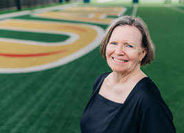 Lynn Artz artz-lg.jpg